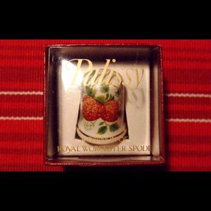 NEW PALISSY Thimble Royal Worcester England